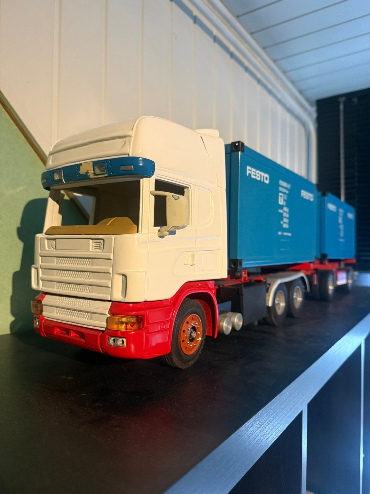 Wedico/robbe zeecontainer scania met aanhanger”, Hobby en Vrije tijd, Modelbouw | Radiografisch | Auto's, Gebruikt, Onderdeel