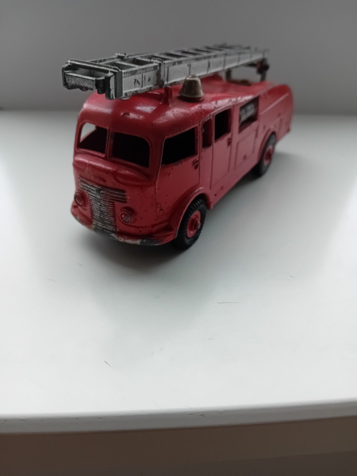 Dinky toys Commer Fire Engine.., Ophalen of Verzenden, Gebruikt, Auto, Dinky Toys