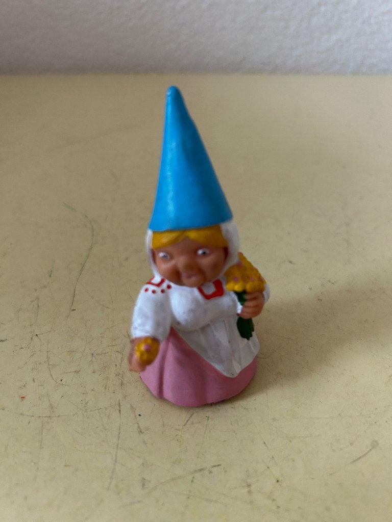 Vintage David de Kabouter poppetje Lisa met bloemen, Ophalen of Verzenden, Gebruikt