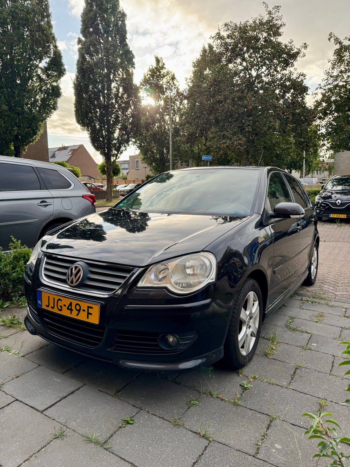 Volkswagen Polo 1.6 77KW 2007 Zwart, Auto's, Voorwielaandrijving, 4 cilinders, 14 km/l, 1200 kg