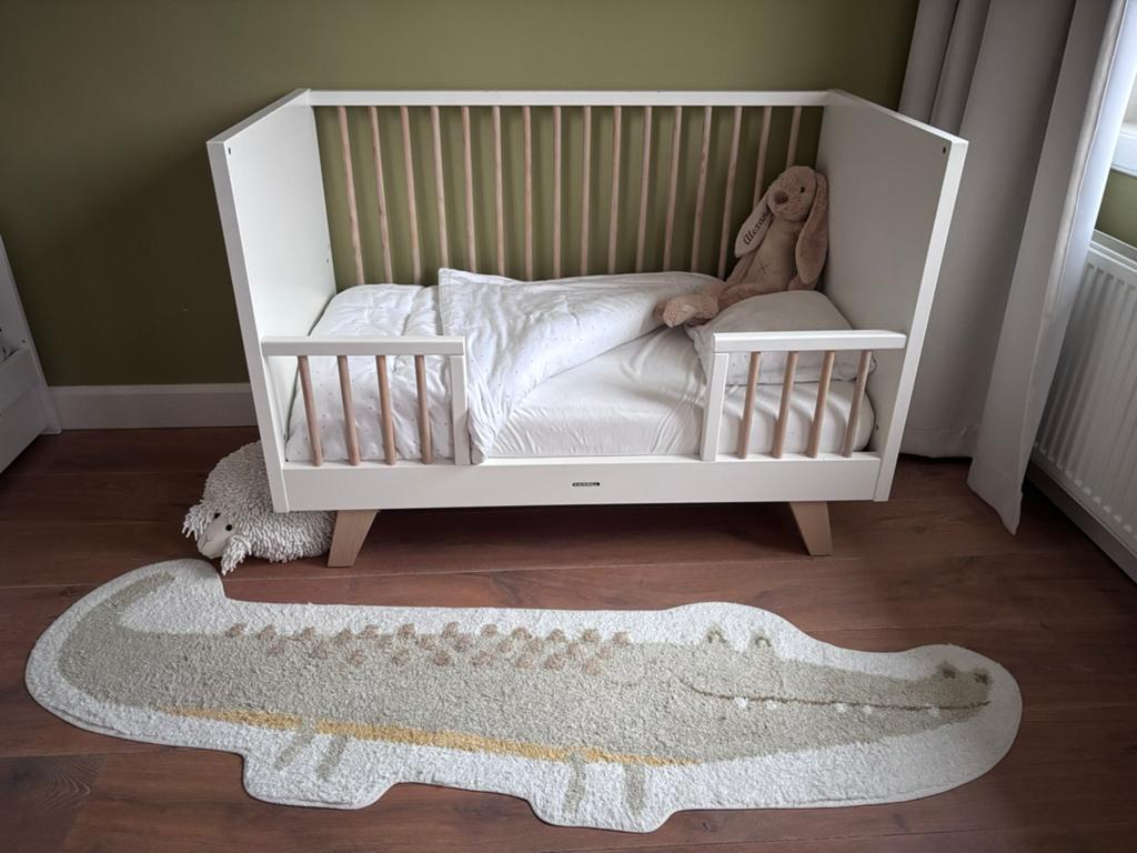 Kidsmill Ledikant Lars/Fynn met matras en accessoires, Ophalen, Zo goed als nieuw, Ledikant