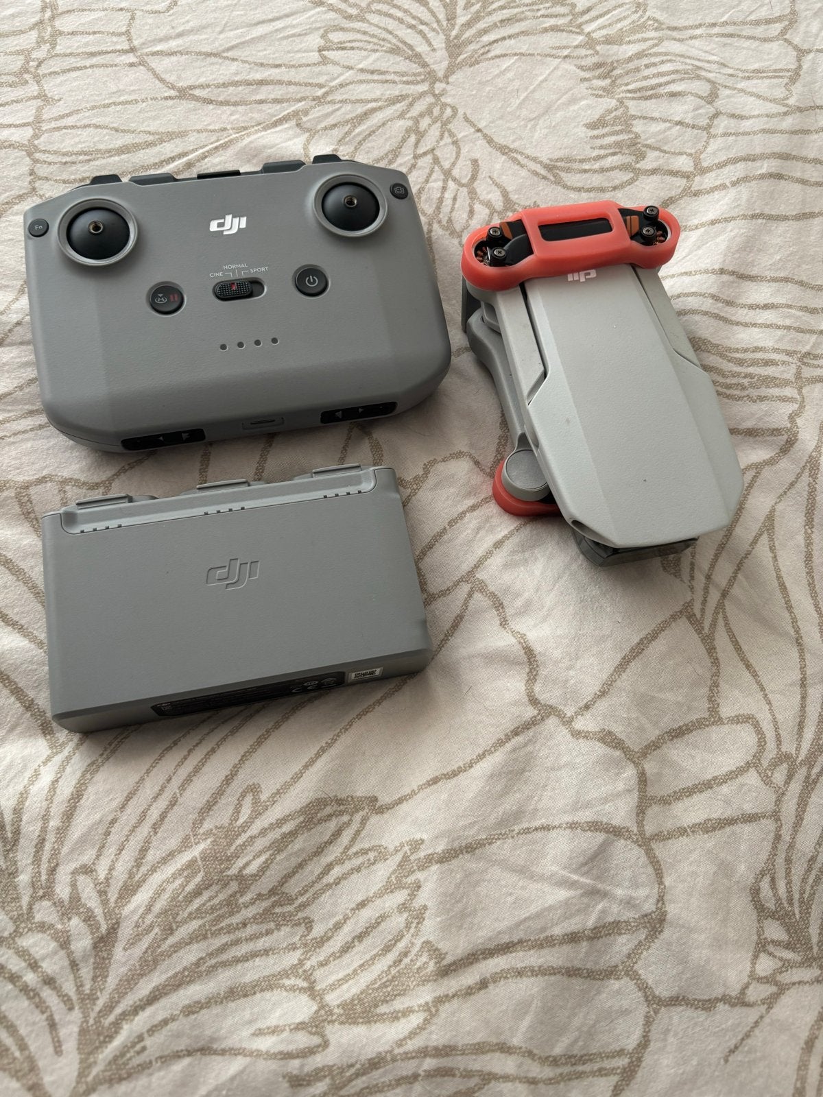 DJI Mini 2 Fly More Combo - Zo goed als nieuw, Return to Home, Cameradrone, 5 tot 10 kilometer, Ophalen of Verzenden
