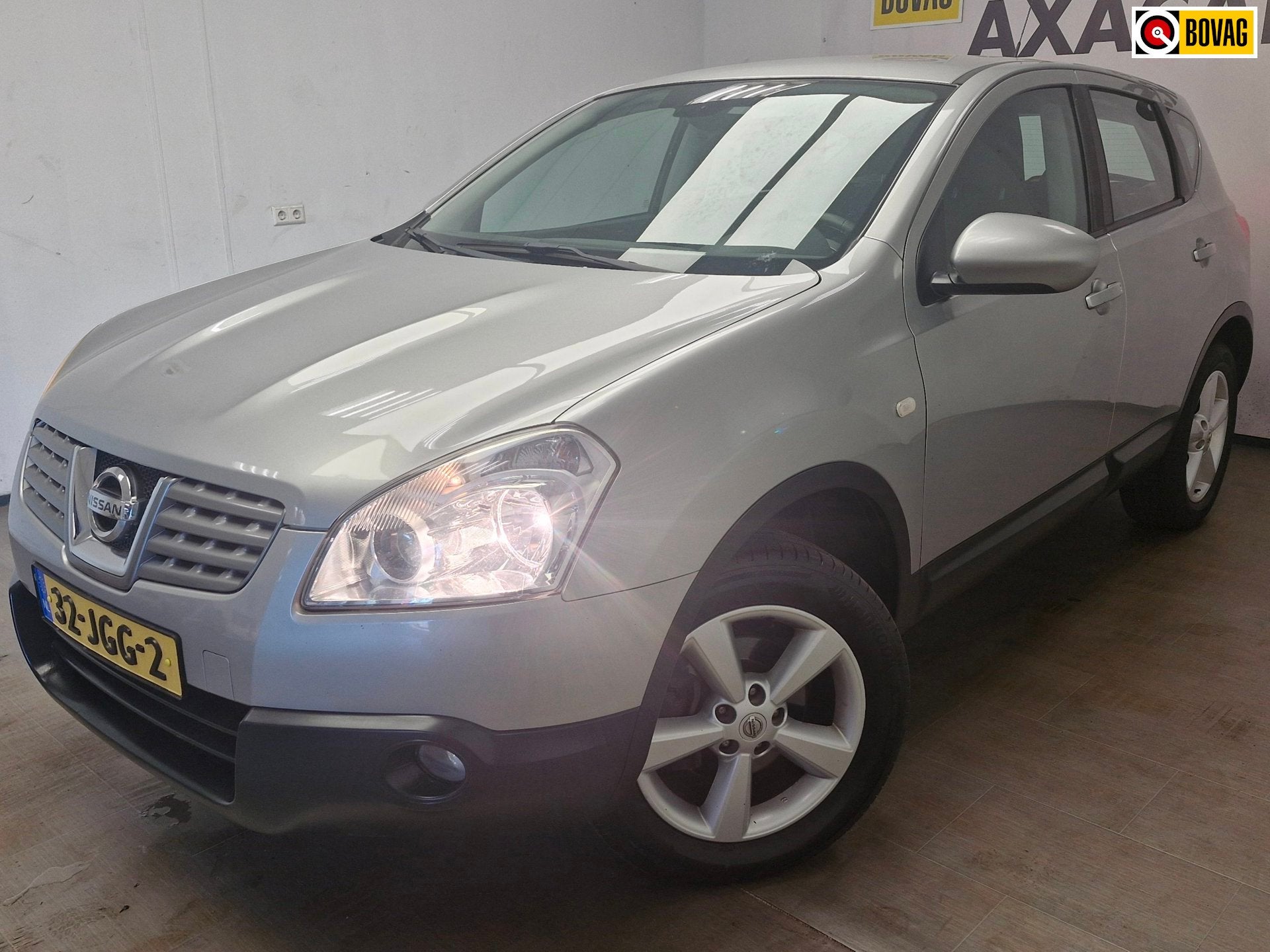 Nissan Qashqai 1.6 Acenta AIRCO ! NIEUWE APK ! GARANTIE !, Auto's, Nissan, Voorwielaandrijving, 1272 kg, 15 km/l, Gebruikt