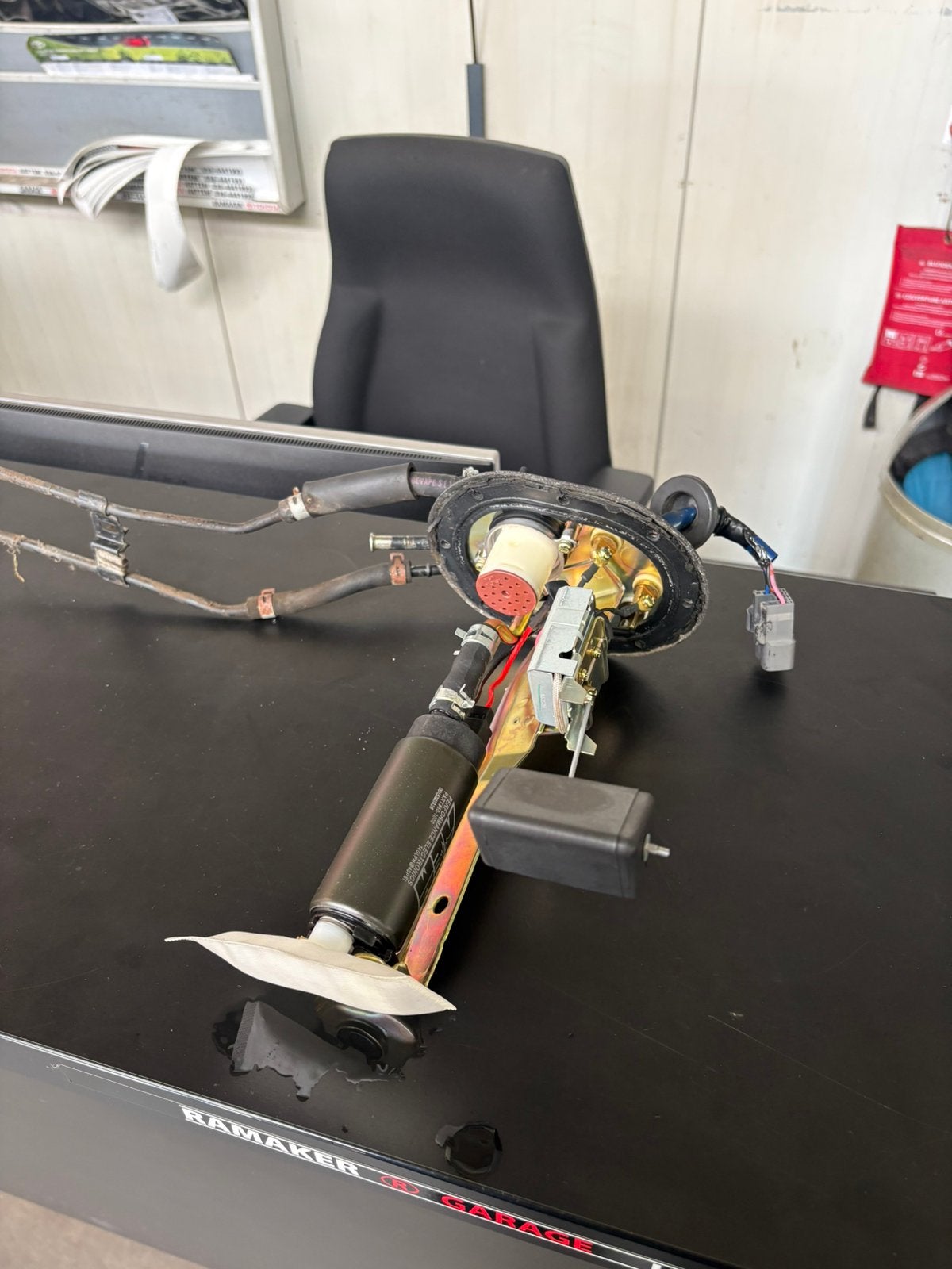 Toyota starlet benzine pomp aem, Ophalen of Verzenden