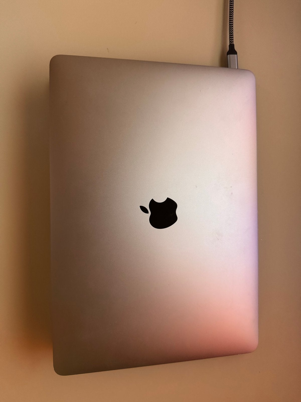 MacBook Pro 2018 - Scherm defect, extern scherm werkt, Computers en Software, Apple Macbooks, 2 tot 3 Ghz, Qwerty, 8 GB, 13 inch