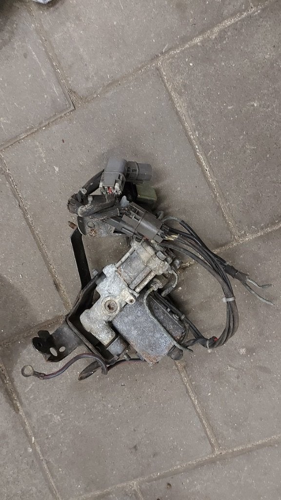ABS pomp Nissan 100nx, Ophalen of Verzenden