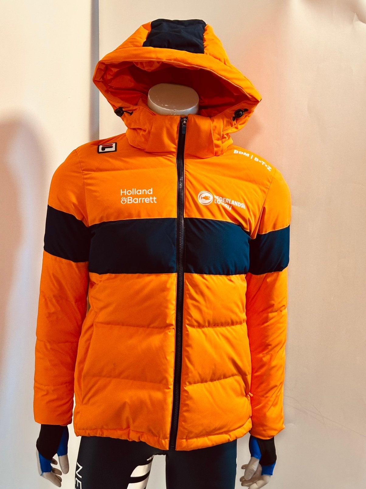 Winterjas sportjas jas maat S Nederland teamNL Fila, Ophalen of Verzenden, Zo goed als nieuw, Maat 46 (S) of kleiner, Oranje