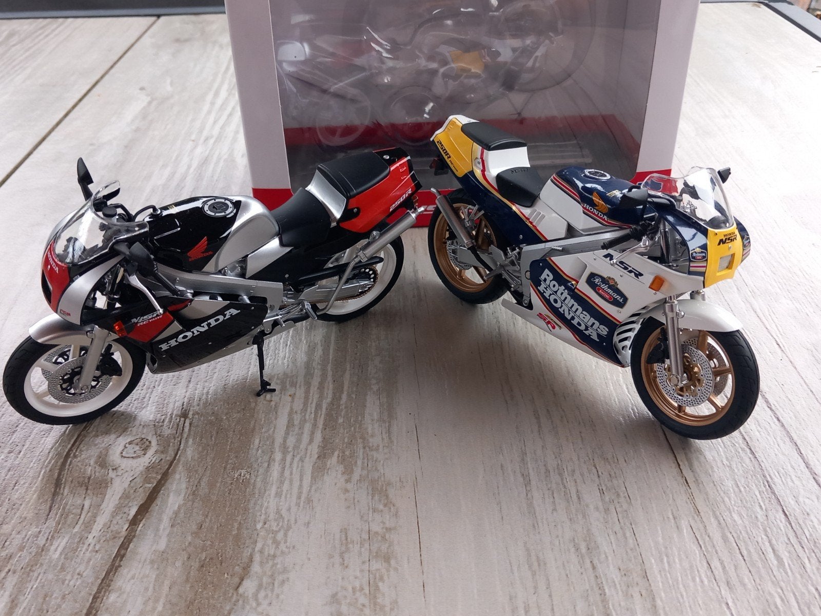 2x Honda NSR 250R  - 1/12  Rothmans, Ophalen of Verzenden, Nieuw, 1:9 t/m 1:12, Motor