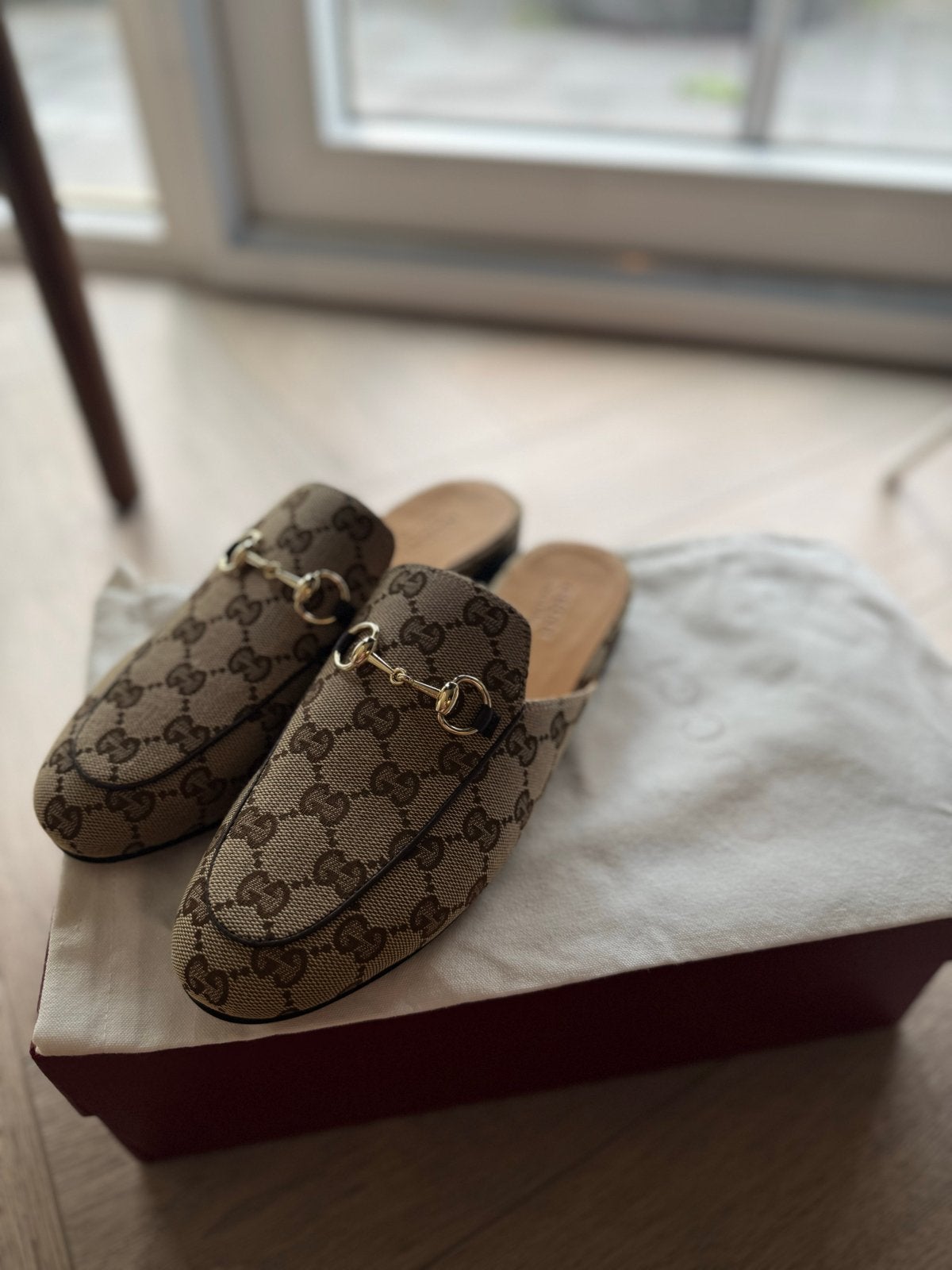 Gucci Princetown Mules GG Canvas Maat 37 met doos en dustbag, Kleding | Dames, Schoenen, Ophalen of Verzenden, Zo goed als nieuw