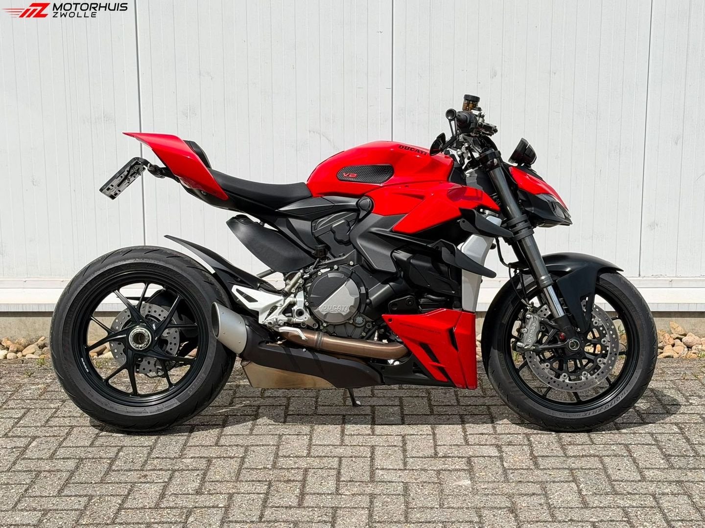 DUCATI STREETFIGHTER V2 (bj 2023) 4,558 km, DUCATI, 2 cilinders, Motorrijbewijs A, Bedrijf