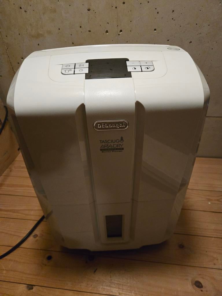 Delonghi Luchtontvochtiger - Zo goed als nieuw, Witgoed en Apparatuur, Luchtbehandelingsapparatuur, Ophalen, Zo goed als nieuw