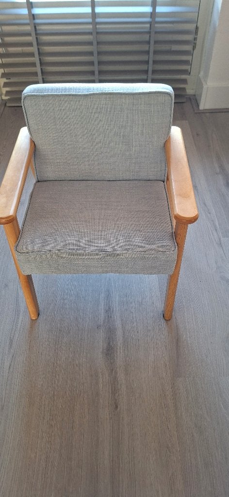 Petite Amélie Kinderfauteuil, Ophalen, Zo goed als nieuw, Stoel(en)