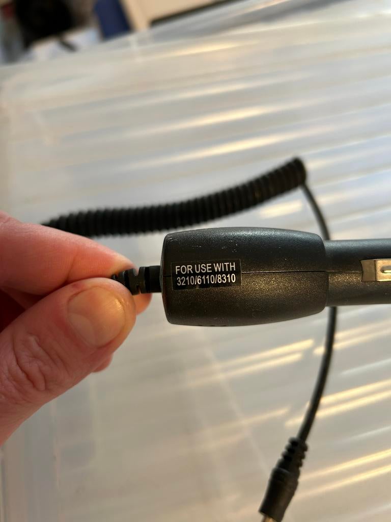 Autolader voor Nokia 3210, 6110, 8310 - Vintage Telefoon, Telecommunicatie, Ophalen of Verzenden, Gebruikt