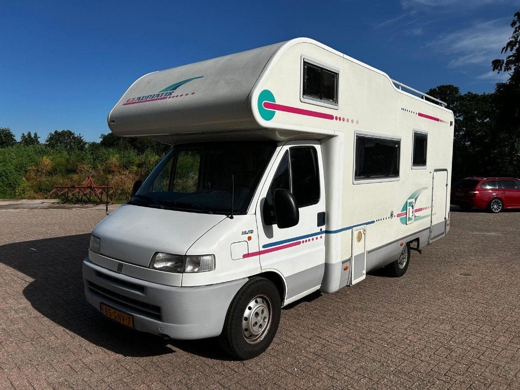 Fiat Ducato Adria 660DP halfintegraal alkoof camper Airco, Caravans en Kamperen, Campers, Chemisch toilet, Ringverwarming, Fiat