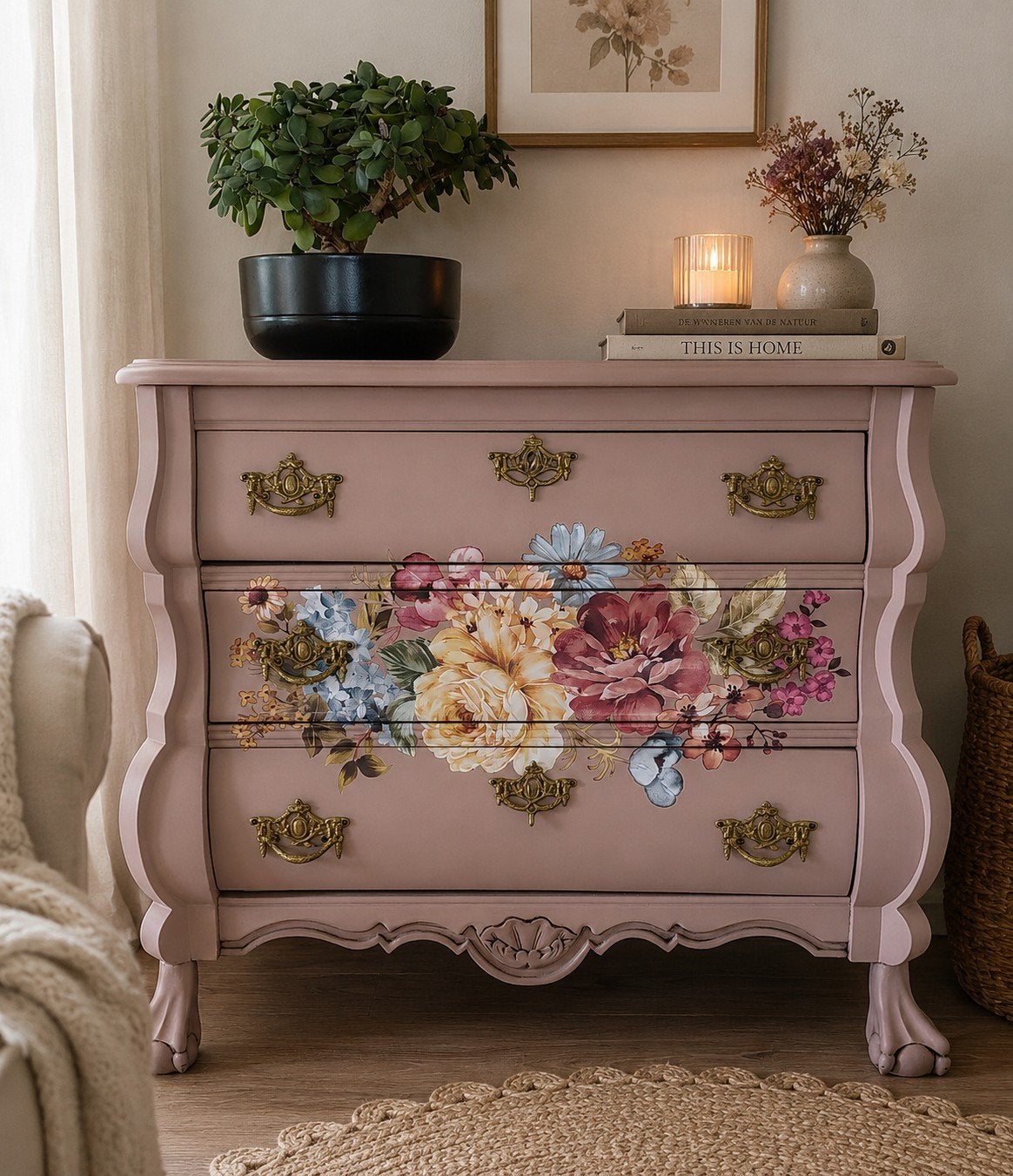 Prachtig antiek buikkastje in oudroze met vrolijke bloemen, Huis en Inrichting, Kasten | Ladekasten, Ophalen, 50 tot 100 cm, Zo goed als nieuw