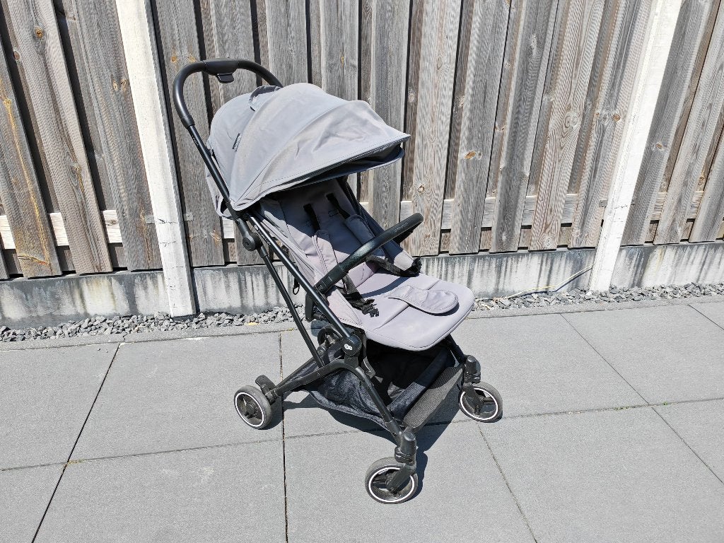 Licht opvouwbare buggy, Kinderen en Baby's, Buggy's, Ophalen, Zo goed als nieuw, Overige merken, Zonnekap