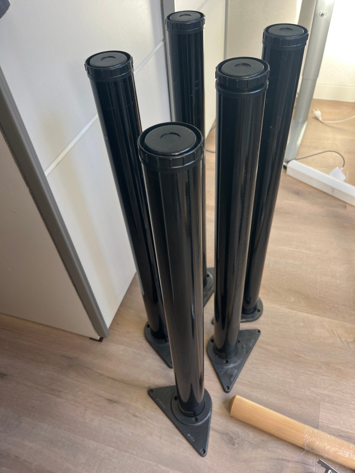 Zwarte metalen tafelpoot (5 stuks), Huis en Inrichting, Tafelonderdelen, Ophalen, Tafelpoot, Minder dan 50 cm, Gebruikt