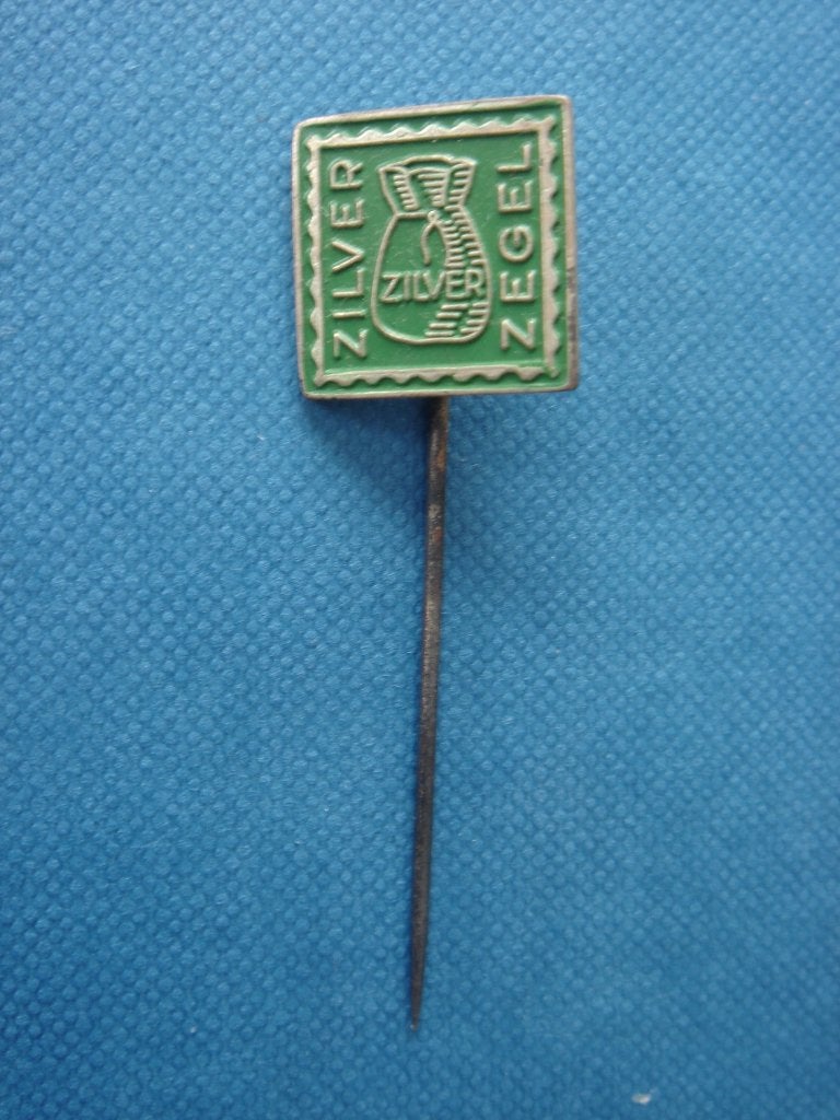 Speld Zilver zegel, Ophalen of Verzenden, Gebruikt, Merk, Speldje of Pin