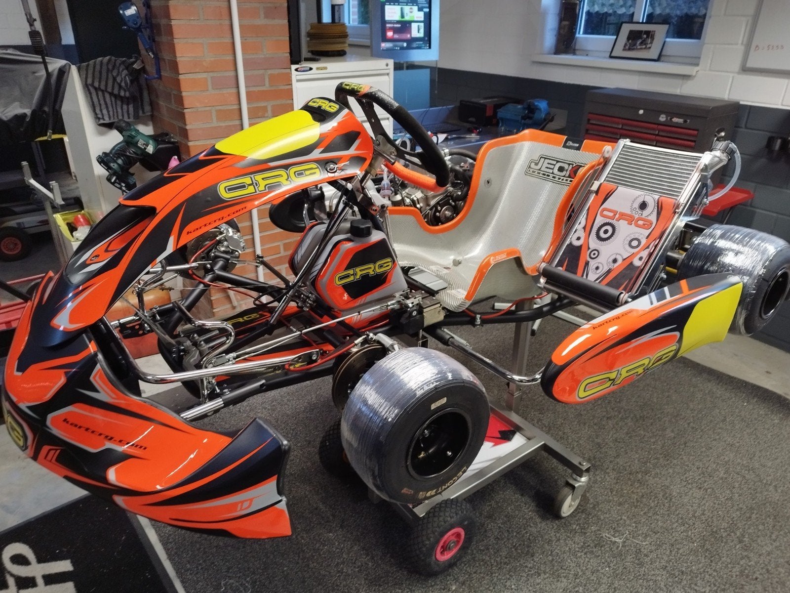 CRG met TM KZ10B 6-versnellingen, onlangs gereviseerd, Sport en Fitness, Ophalen, Nieuw, Kart