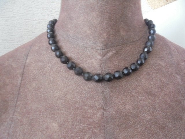 Vintage ketting Franse gitten (French Jet), Sieraden, Tassen en Uiterlijk, Ophalen of Verzenden, Zo goed als nieuw, Zwart, Overige materialen