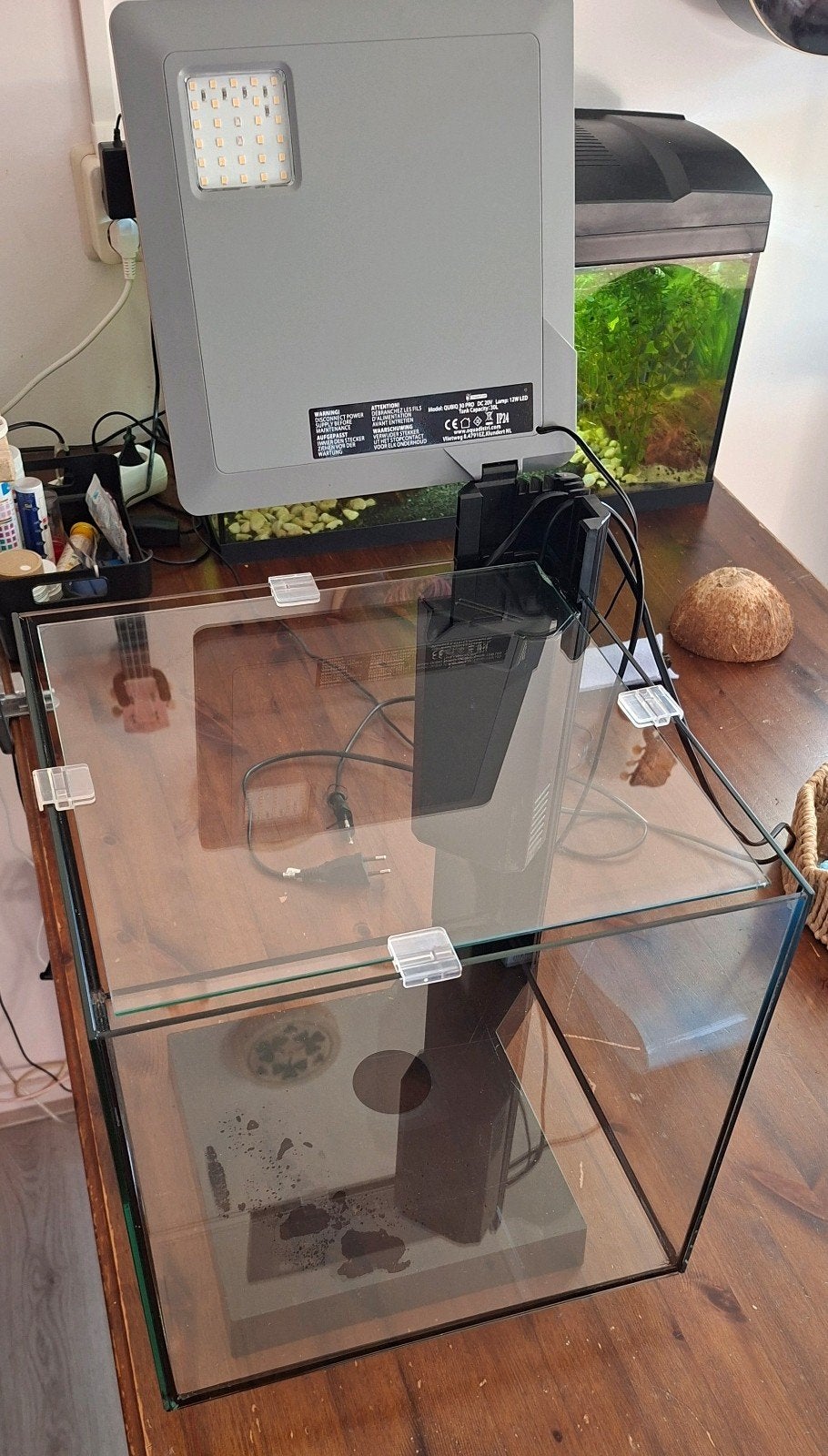 Superfish Qubiq 30 Pro me verwarming, verlichting en filter, Dieren en Toebehoren, Ophalen, Zo goed als nieuw, Leeg aquarium, Superfish