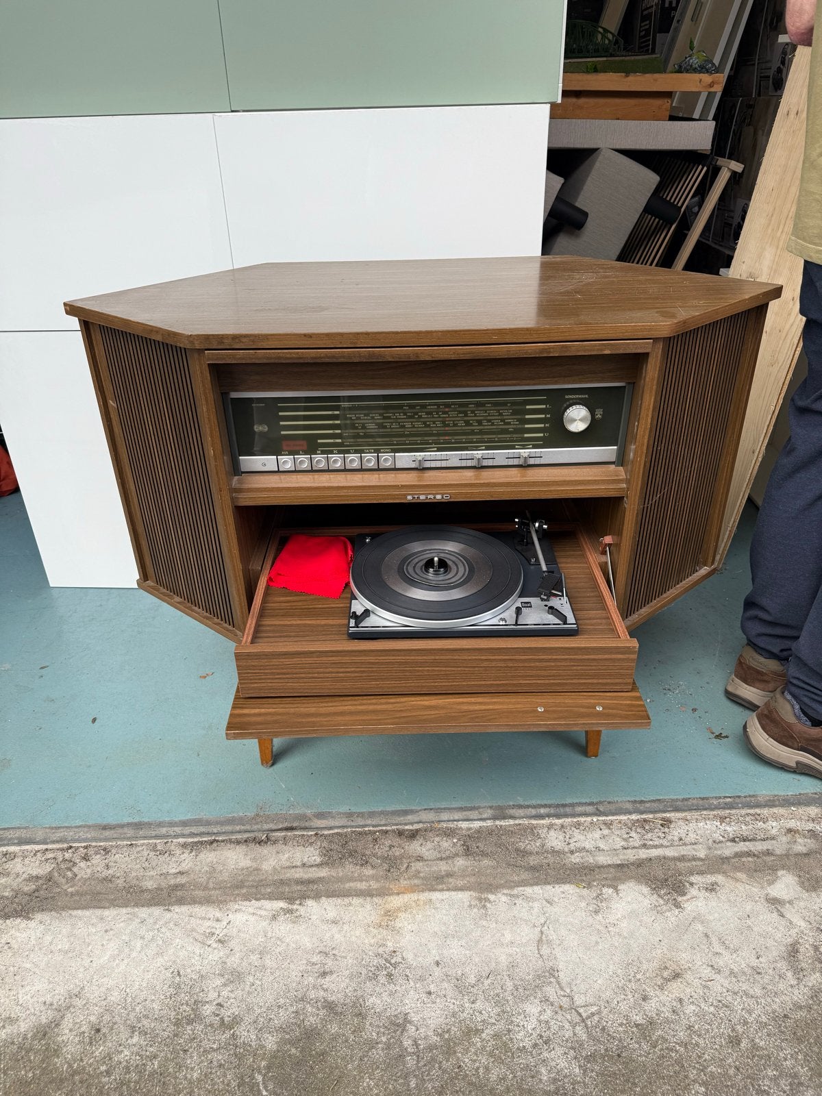 Vintage Platenspeler met Radio Meubel - Jaren '70 Stijl, Audio, Tv en Foto, Platenspelers, Ophalen of Verzenden, Gebruikt, Platenspeler