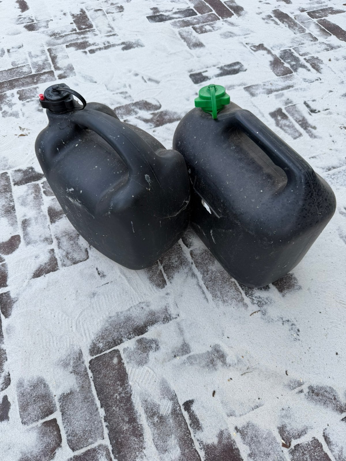 GRATIS: Jerrycan (2 stuks), Ophalen, Gebruikt