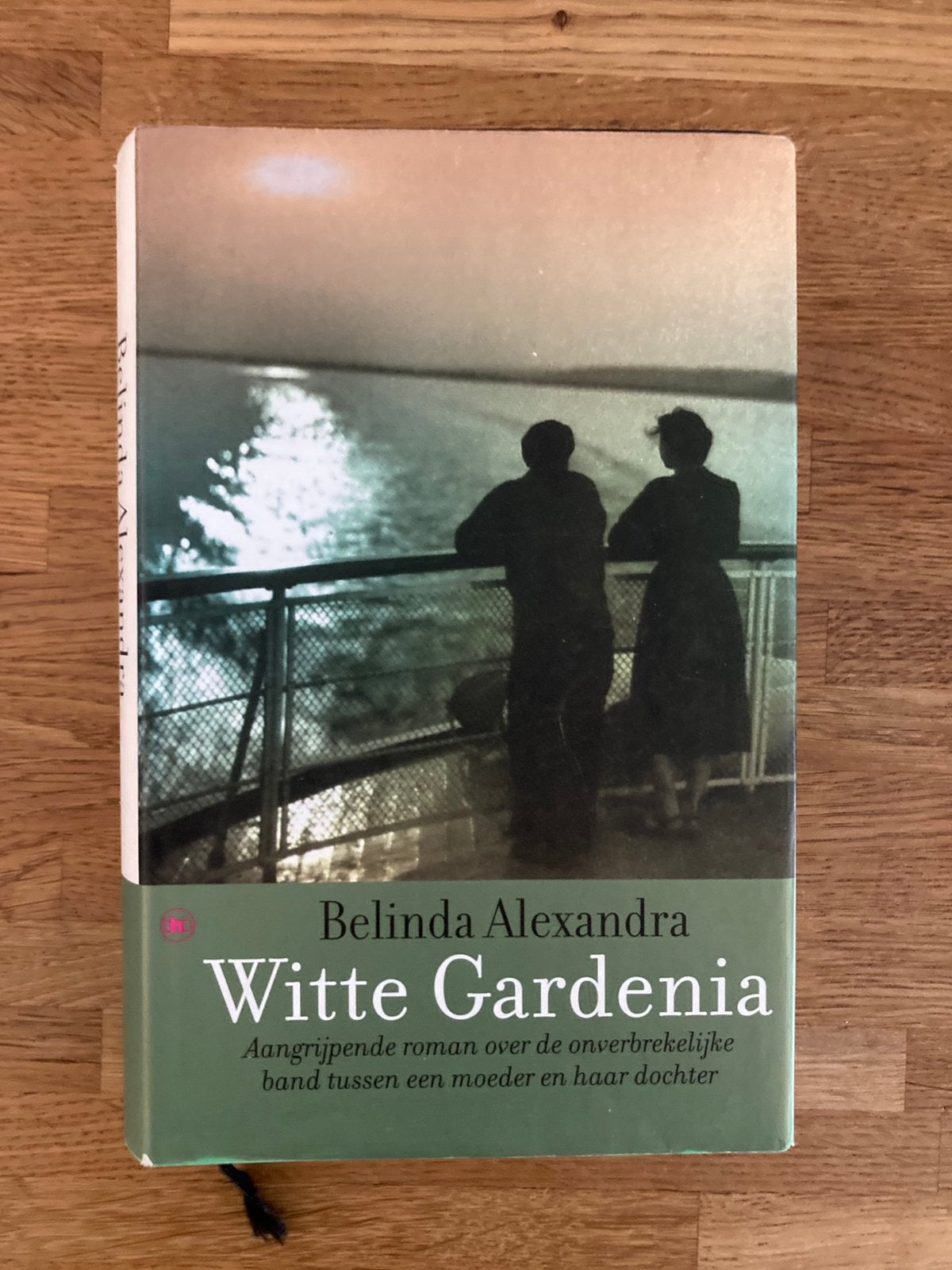 B. Alexandra - Witte Gardenia (hardcover), Boeken, Ophalen of Verzenden, Gelezen, B. Alexandra