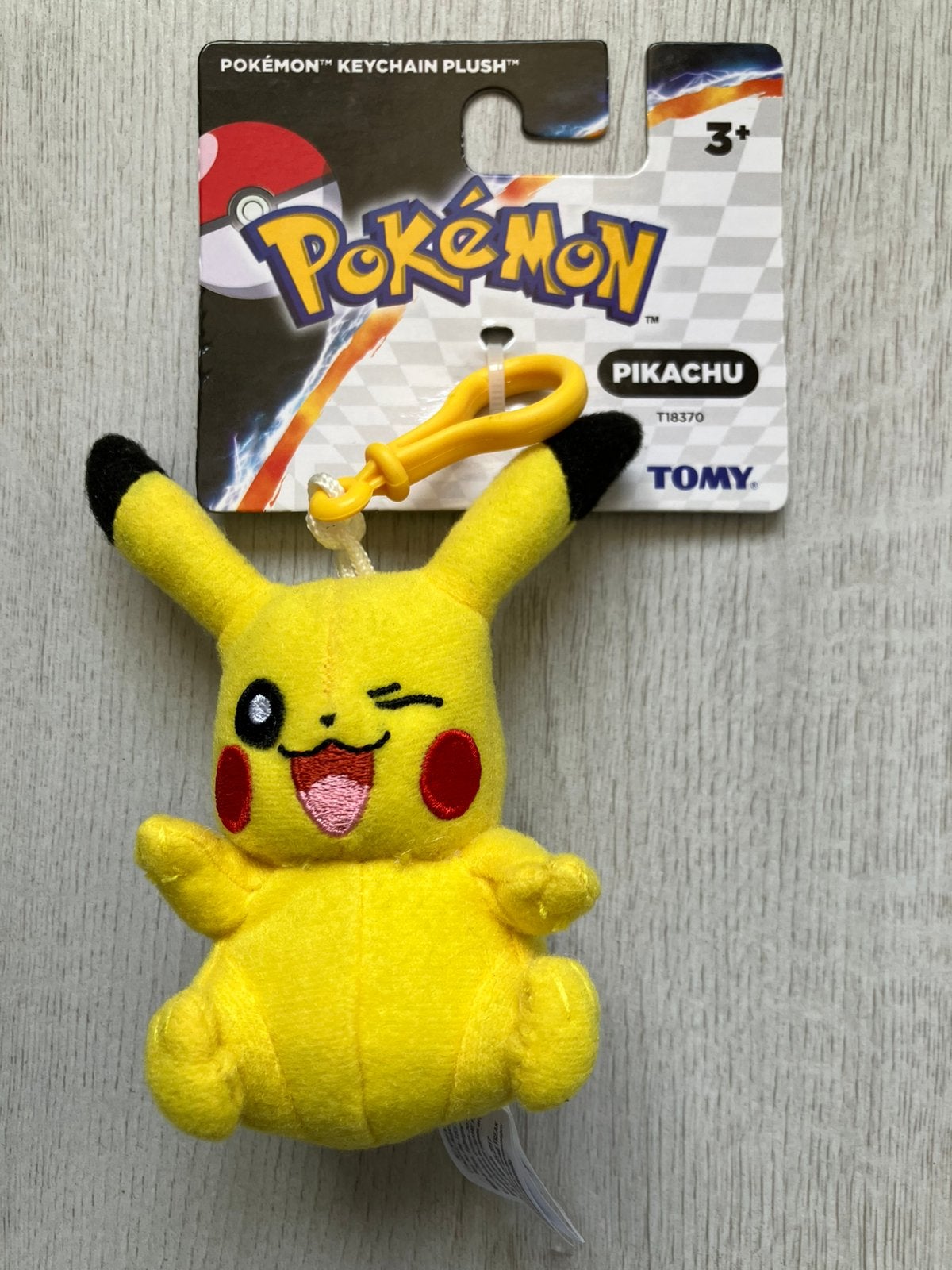 CADEAU TIP! Pokemon keychain plush Pikachu Tomy, Ophalen of Verzenden, Nieuw