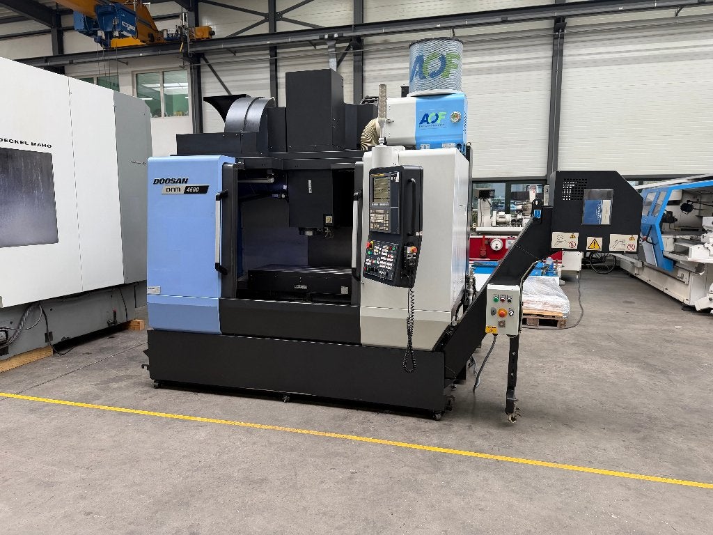 Bewerkingscentrum DOOSAN DNM4500, Ophalen of Verzenden, Freesbank, Computergestuurd (Cnc), Gebruikt