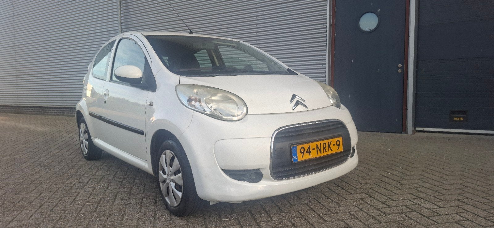 Citroën C1 1.0 5-DRS 2010 Wit, Auto's, Voorwielaandrijving, Stof, C1, Origineel Nederlands