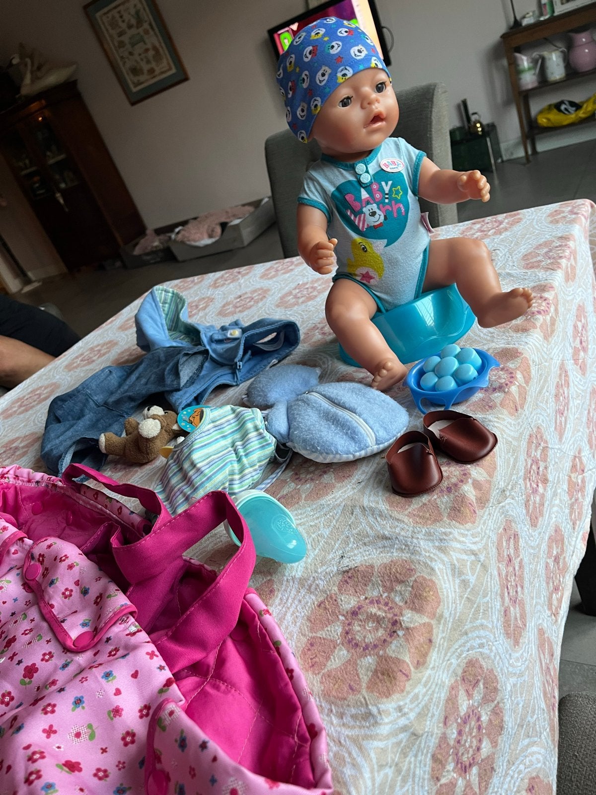 Baby Born Jongen Plaspop met accessoires, Kinderen en Baby's, Speelgoed | Poppen, Ophalen of Verzenden, Gebruikt, Babypop