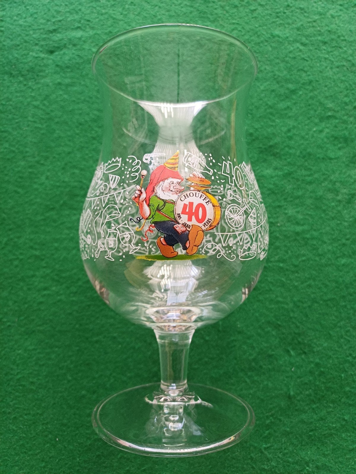 La Chouffe 40 jaar jubileum glas, Verzamelen, Biermerken, Ophalen of Verzenden, Zo goed als nieuw