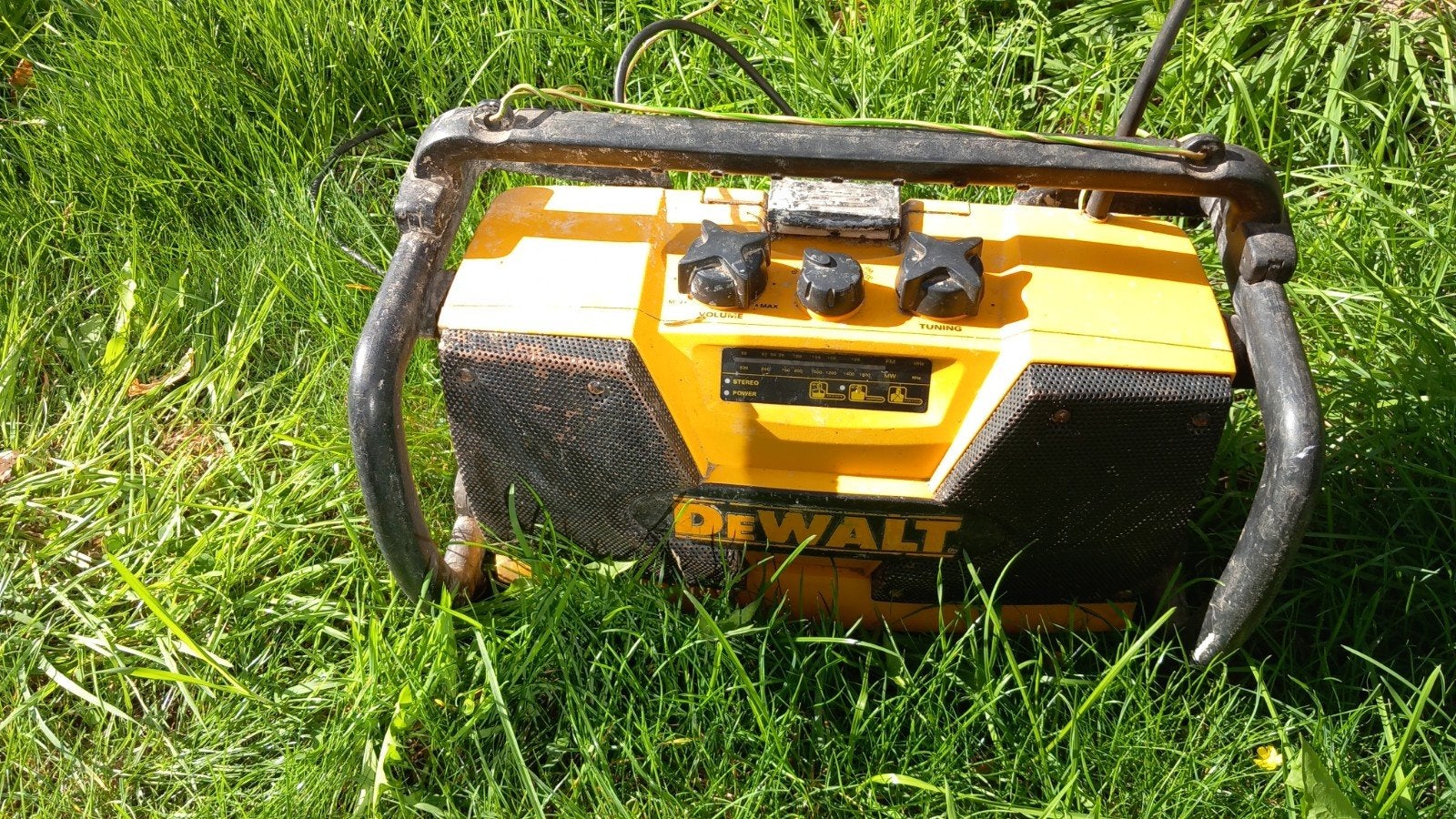 DeWalt Bouwradio - Robuust en betrouwbaar, Audio, Tv en Foto, Radio's, Ophalen of Verzenden, Gebruikt, Bouwradio