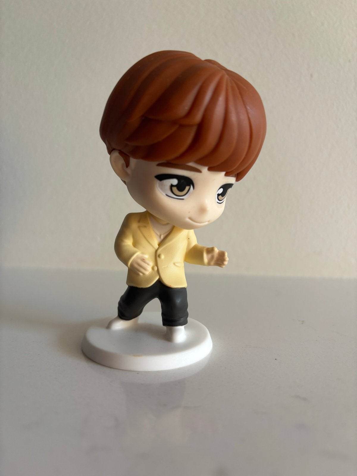 Leuke K-Pop Chibi Figuur - Ideaal voor verzamelaars!, Ophalen of Verzenden, Zo goed als nieuw