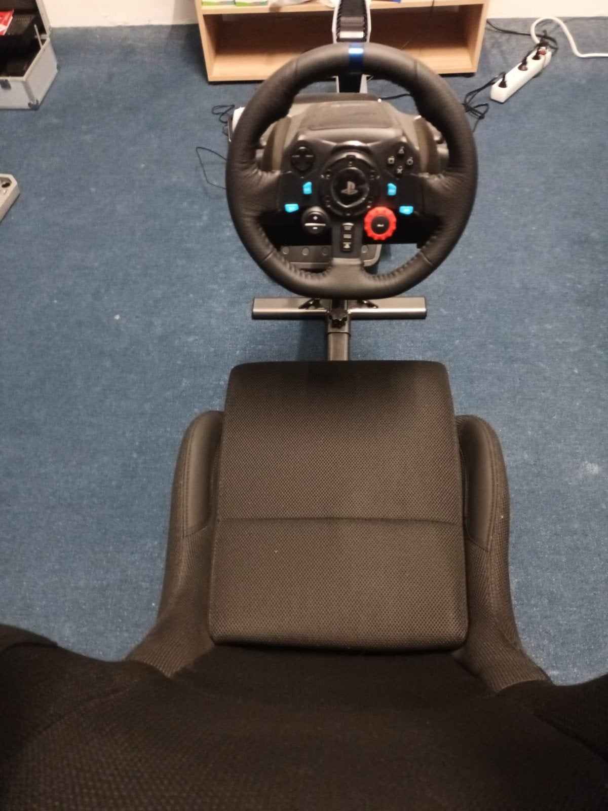 Playseat met Logitech G29 racestuur en pedalen