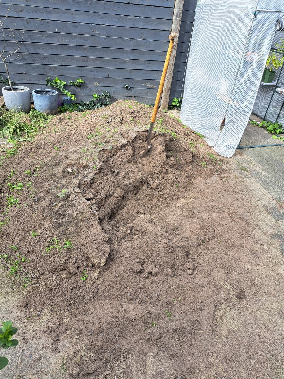 Hoeveelheid ophoogzand / tuinaarde, Ophalen, Gebruikt, Ophoogzand