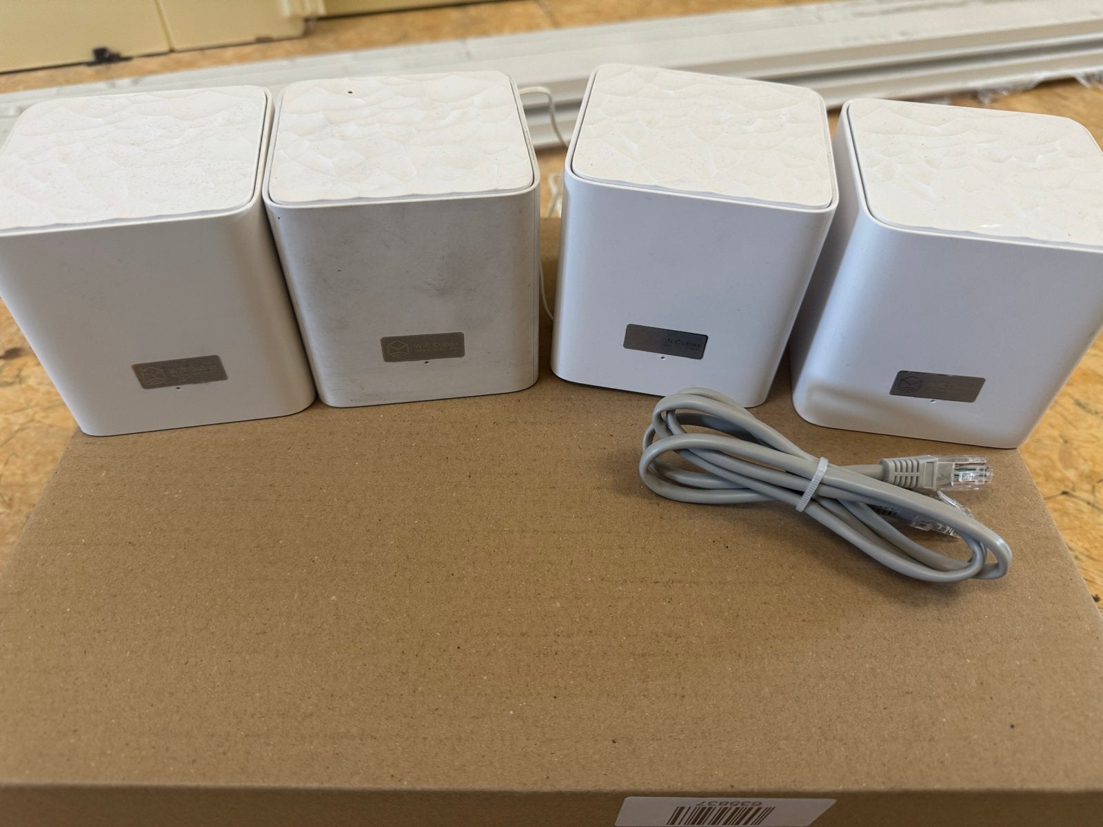 Tenda Nova MW6 Mesh WiFi Systeem (4 stuks), Ophalen of Verzenden, Gebruikt, Router