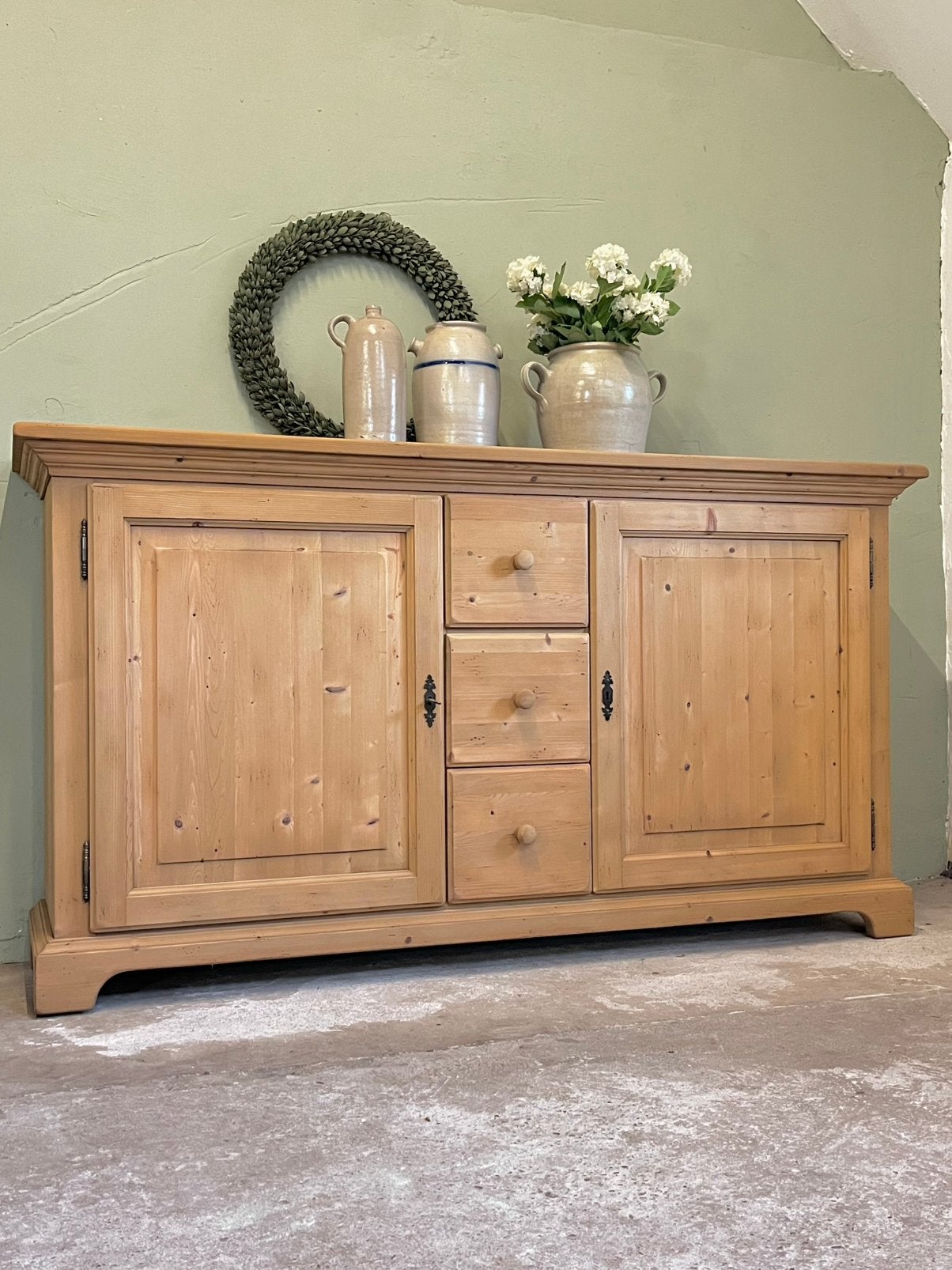 Grenen dressoir, kast, ladekast, commode, keukeneiland, Ophalen, 150 tot 200 cm, Met lade(s), Nvt