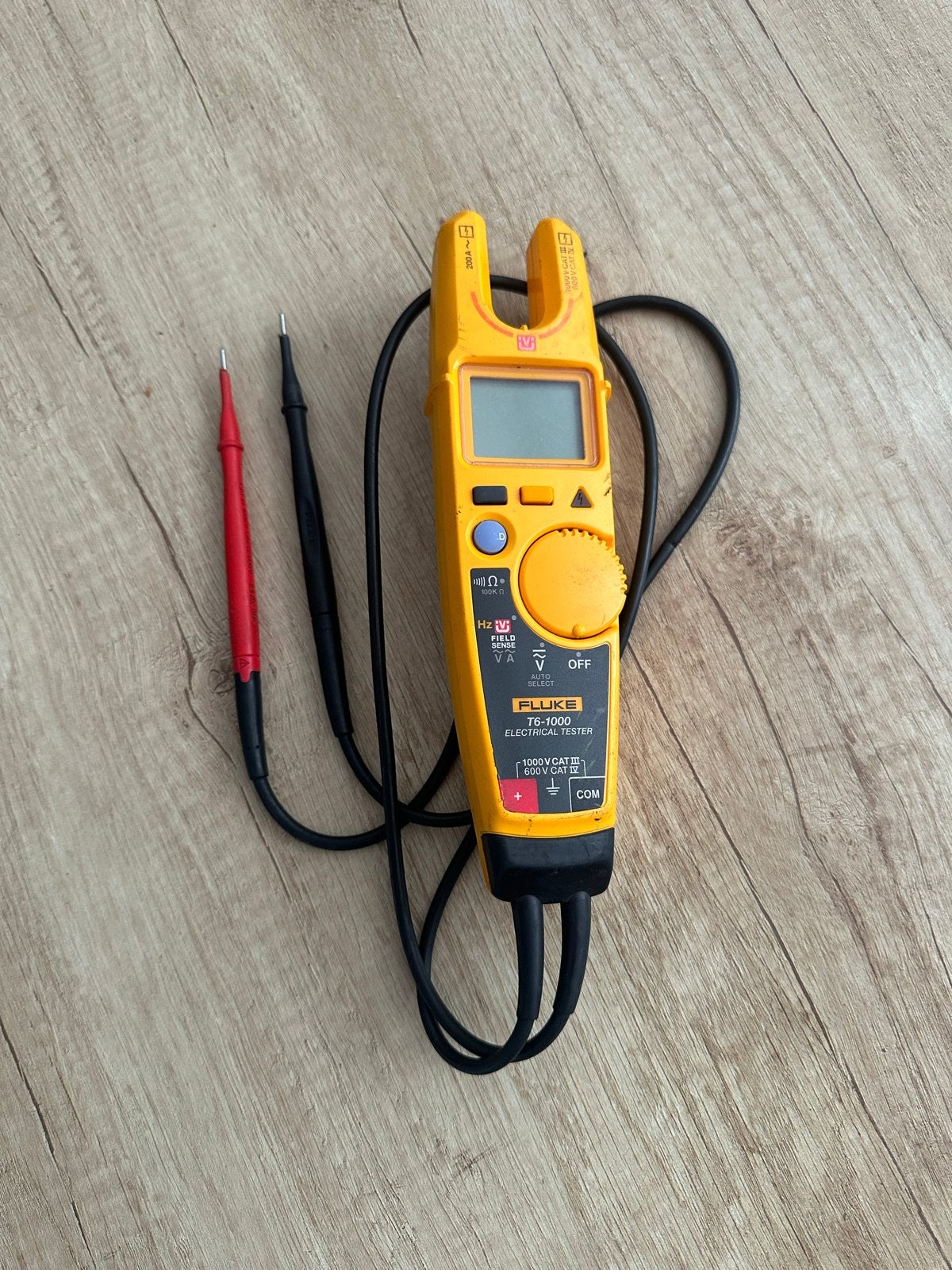 Fluke T6-1000 Elektrische Tester - Voltage, Stroom, Weerstan, Ophalen of Verzenden, Zo goed als nieuw, Elektriciteit