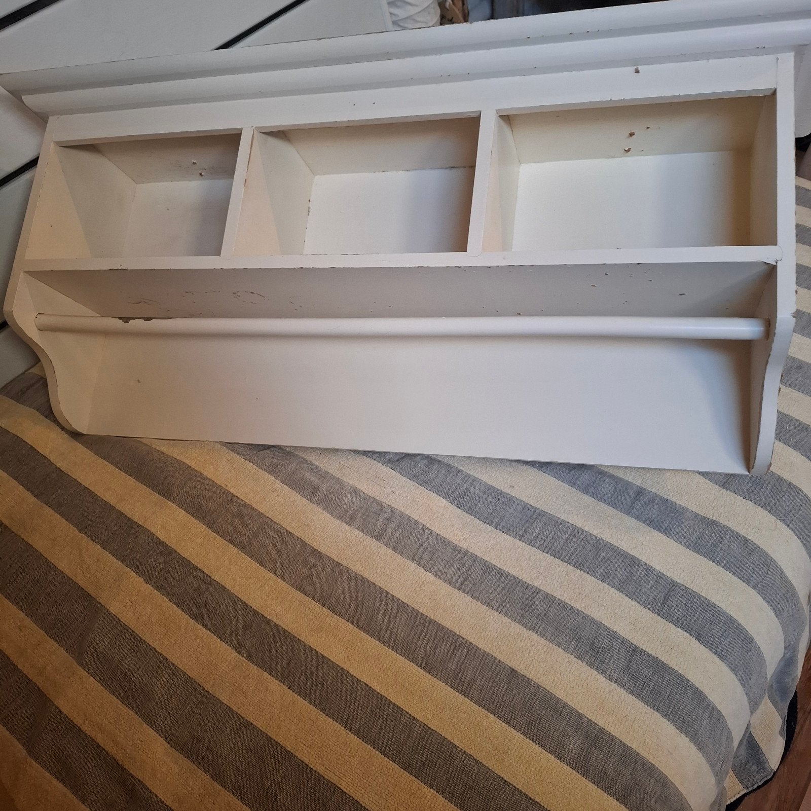 Badkamer wandkast/handdoekrek Riviera Maison stijl, Ophalen of Verzenden, Gebruikt, Wit, Handdoekenrek