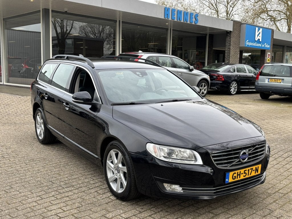 Volvo V70 T4 Aut Nordic+ Standkachel (bj 2015, automaat), Euro 5, 4 cilinders, 179 pk, Zwart
