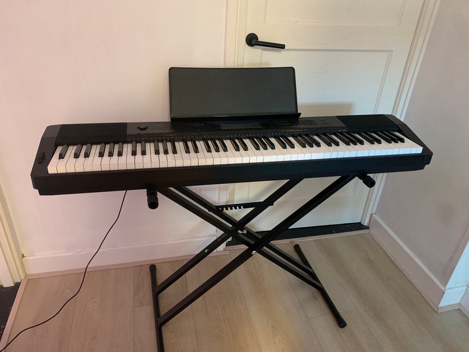 Digitale piano van het merk Casio, Ophalen, Zwart, Digitaal, Zo goed als nieuw