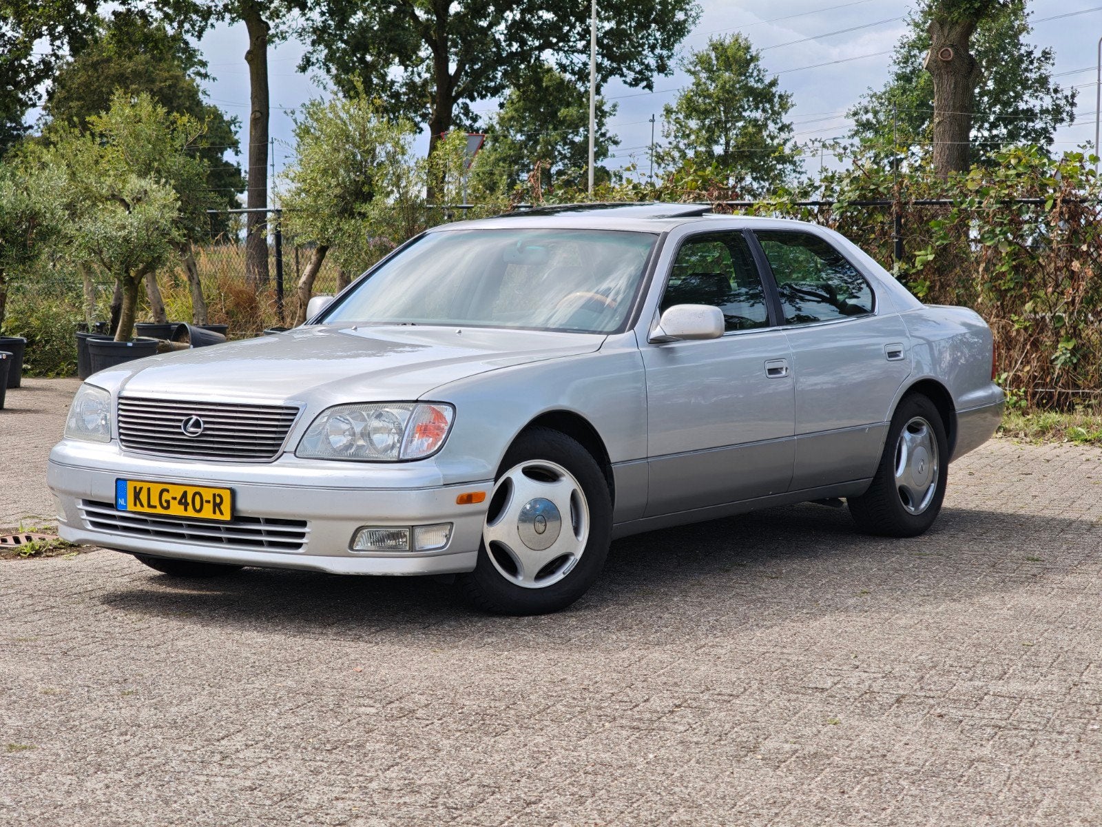 Lexus LS400 UCF20 (1998) | 1UZ-FE VVTi, Automaat, Achterwielaandrijving, Leder, Automatische klimaatregeling