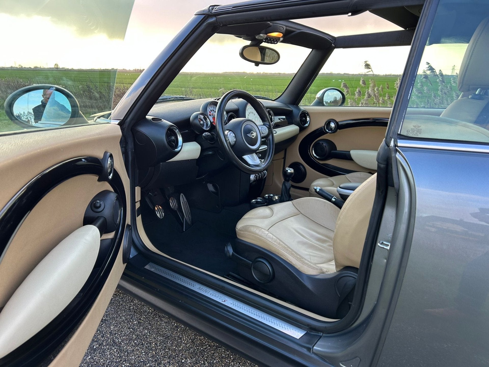 MINI Cooper S-Cabriolet 1.6 Chili Leer / Xenon / Stoelverwar, Voorwielaandrijving, Euro 5, 15 km/l, Gebruikt