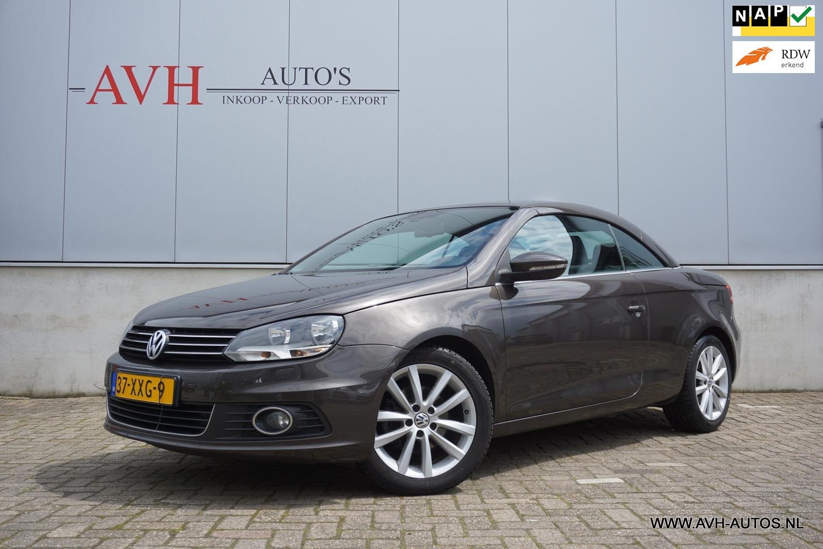 Volkswagen Eos 1.4 TSI Highline BlueMotion, Auto's, Voorwielaandrijving, Euro 5, Stof, Gebruikt