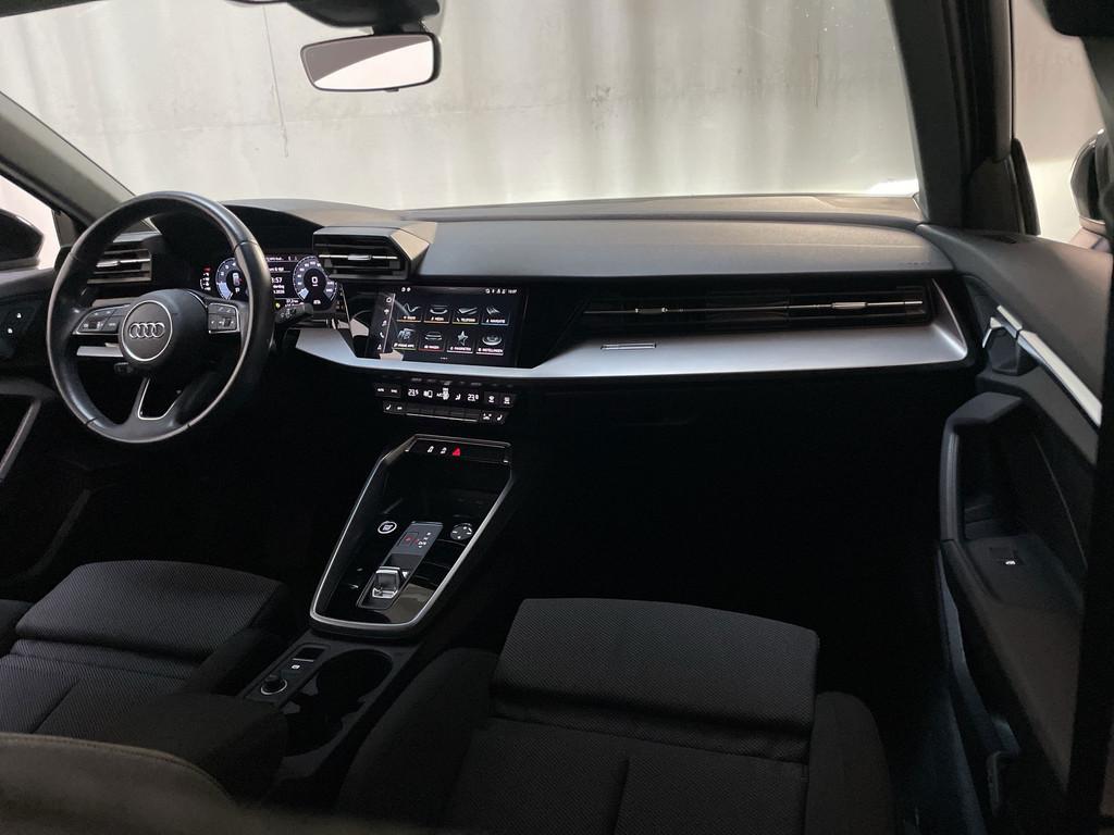 Audi A3 Sportback 30 TFSI Advanced Edition Stoelverwarming N, Stof, Gebruikt, Zwart, Origineel Nederlands