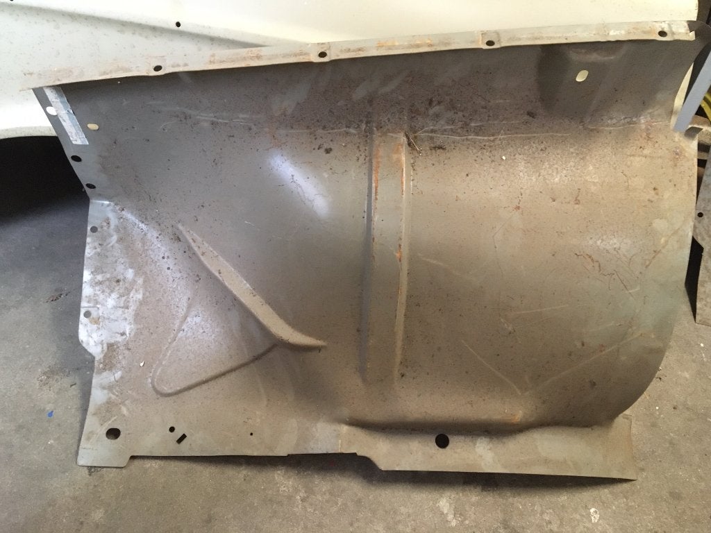 Div. NOS binnen schermen, kofferdeksel e.d. v. Volvo 140 240, Nieuw, Ophalen of Verzenden, Spatbord, Volvo