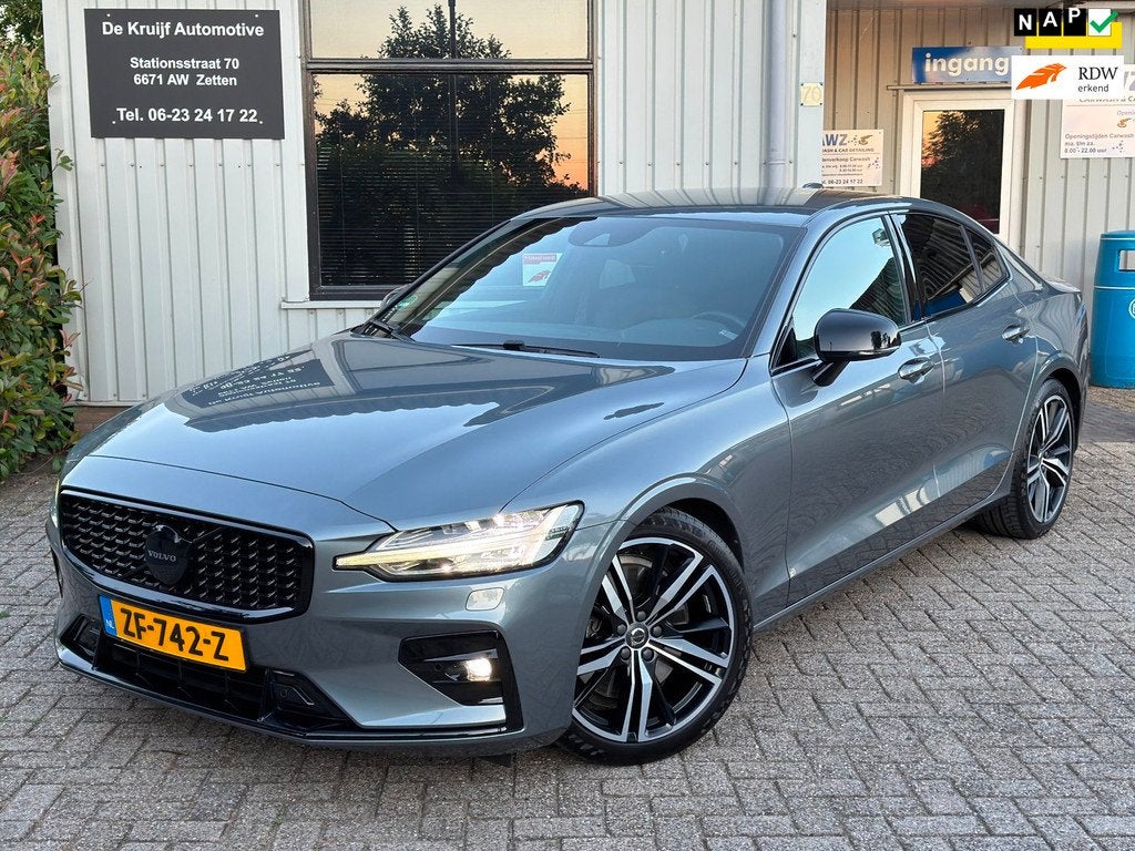 Volvo S60 2.0 T5 Intro Edition|R- DESIGN|H&K|ADAP.CRUISE|CAM, Auto's, Volvo, 15 km/l, 4 cilinders, 1969 cc, Bedrijf