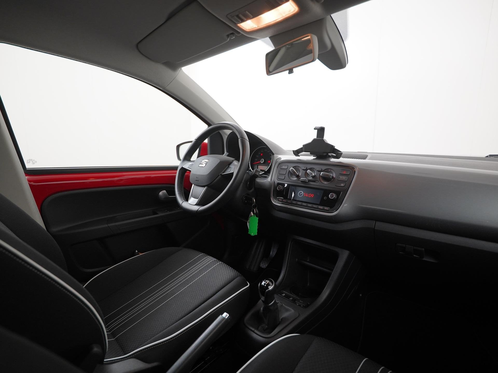 SEAT Mii 1.0 Style | Parkeersensor | Bluetooth | Lichtmetale, Voorwielaandrijving, 12 maanden, Stof, Gebruikt